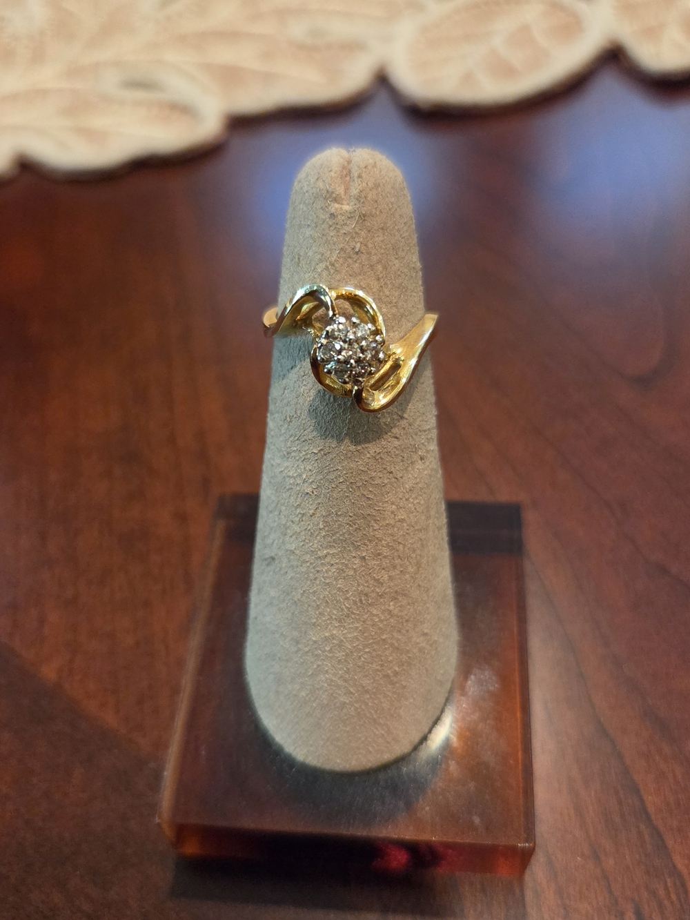 14K Gold Flower Cluster Diamond Ring